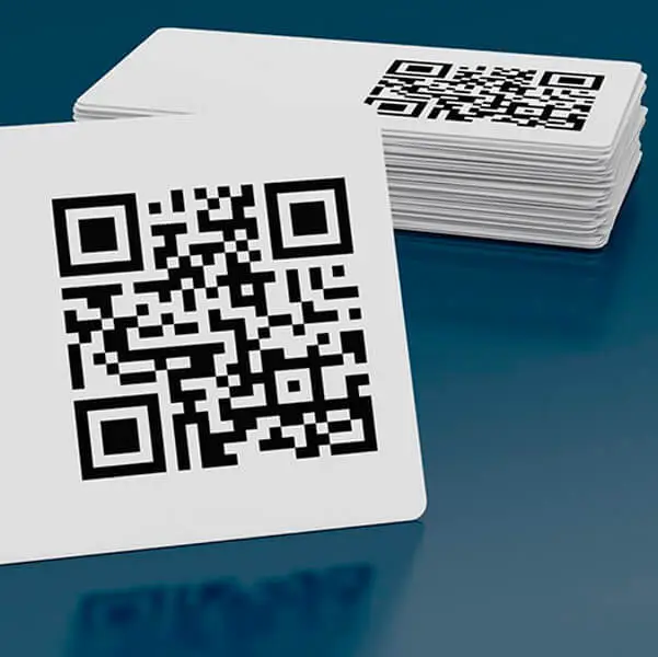 Tarjeta de visita con código QR (vCard): ¿cómo hacerla y utilizarla?